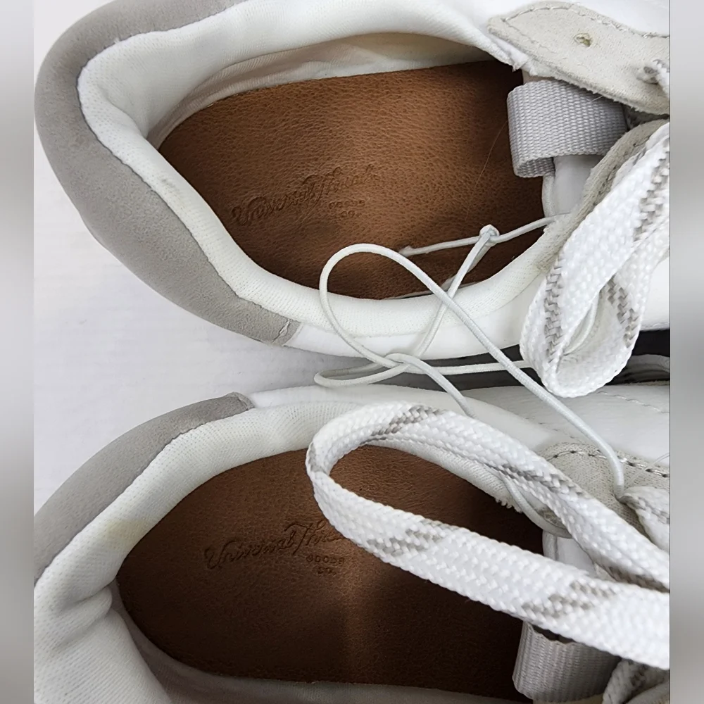 New Universal Thread Cream Sneakers Retro Style Memory Foam Womens Size‎ 8.5